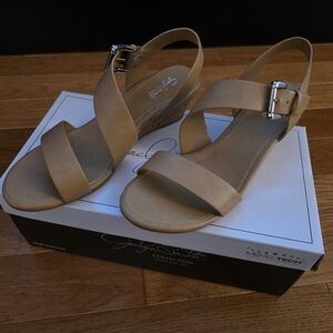 Elegant Tan Sandals with Buckle